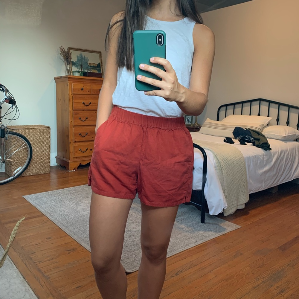 Madewell Pull-on Shorts in Red